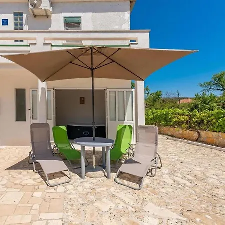 Vala Holiday home